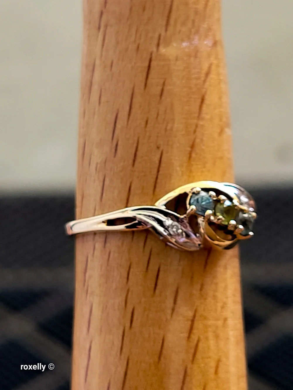 14K Yellow Gold Peridot, Blue Topaz & Diamonds Ring Size 7.25- Solid Gold! 👌🎁